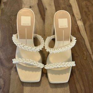 Dolce vita Arielle heels, vanilla pearls